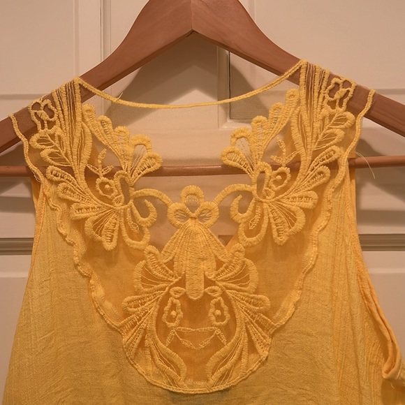 Top - Picture 3 of 6